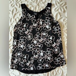 Fortune & Ivy mixed media sleeveless floral print top, like new, size L